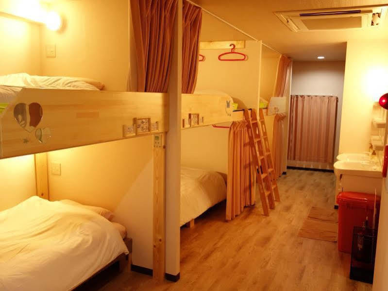 Ken'S House Hotel Osaka Exterior photo