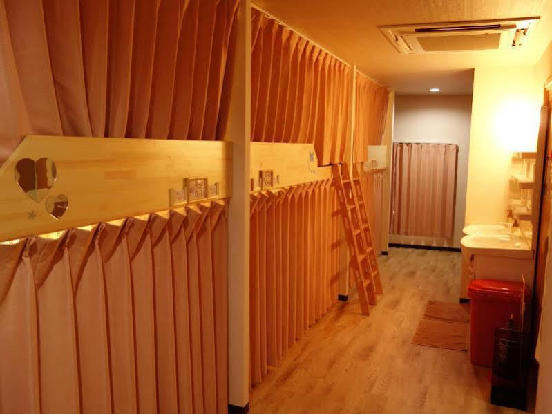 Ken'S House Hotel Osaka Exterior photo